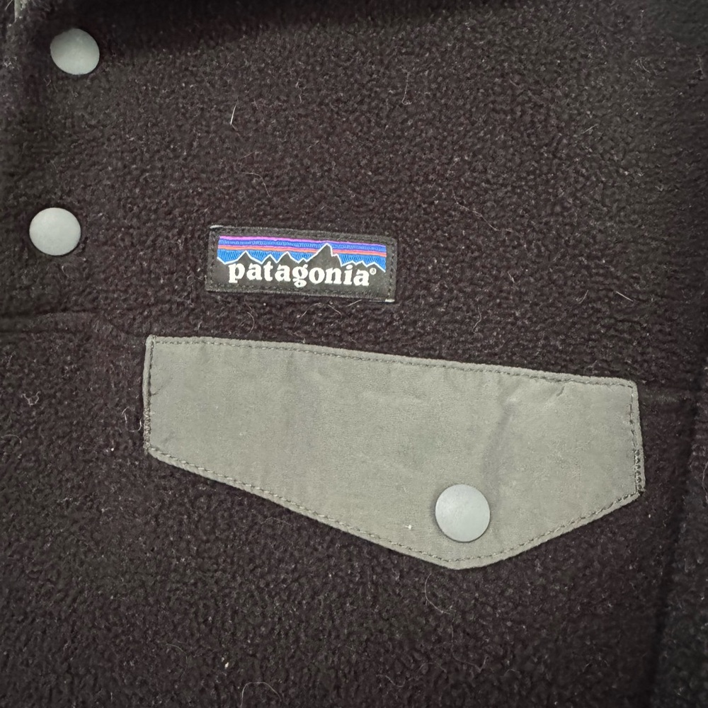 Women’s Patagonia Black Synchilla Snap-T Pullover sweatshirt Sweater Gray - Picture 3 of 4